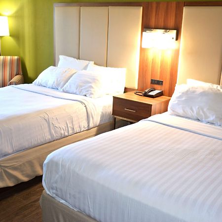 Surestay Hotel By Best Western Helen Downtown Exterior photo