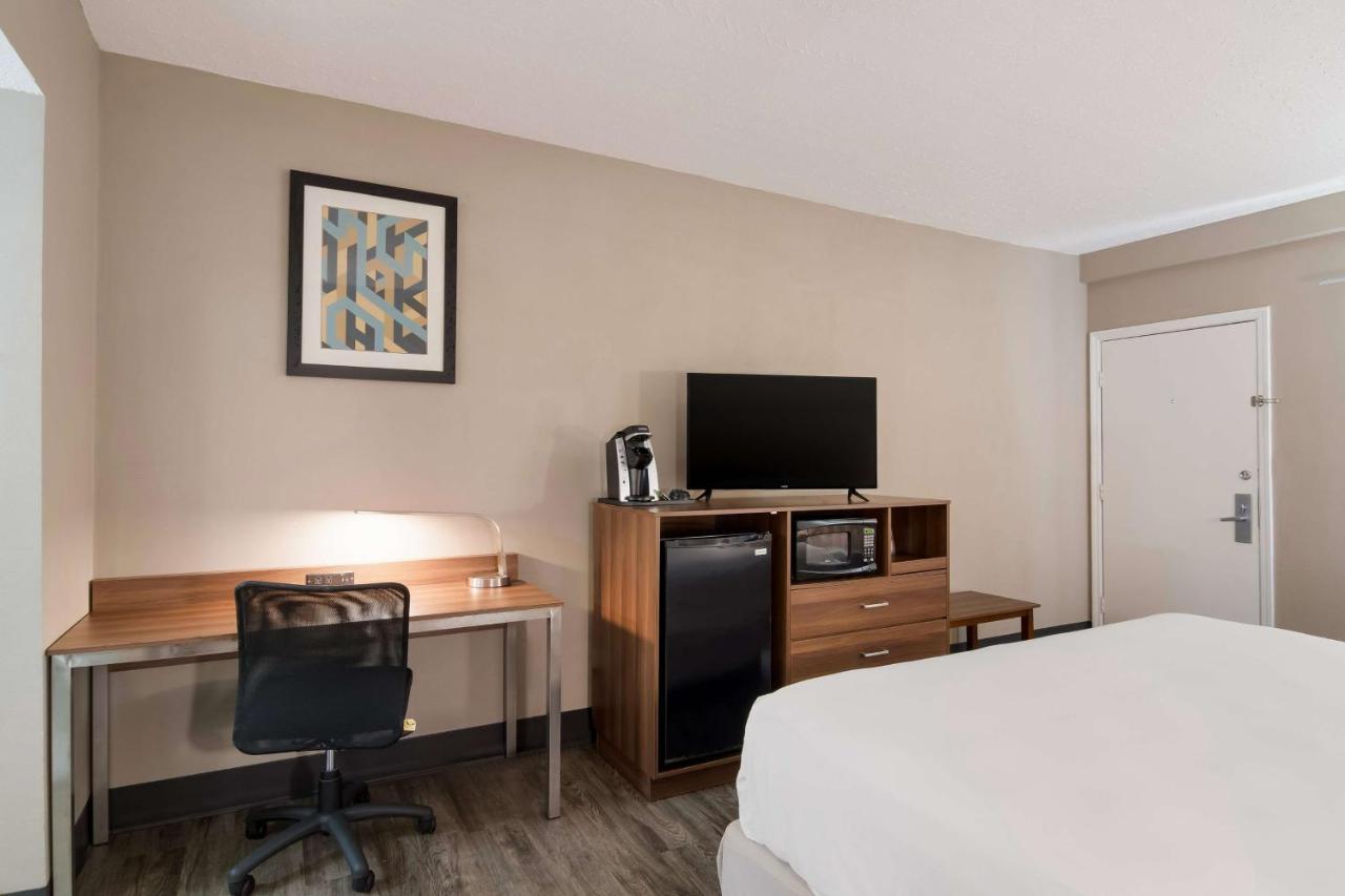 Surestay Hotel By Best Western Helen Downtown Exterior photo