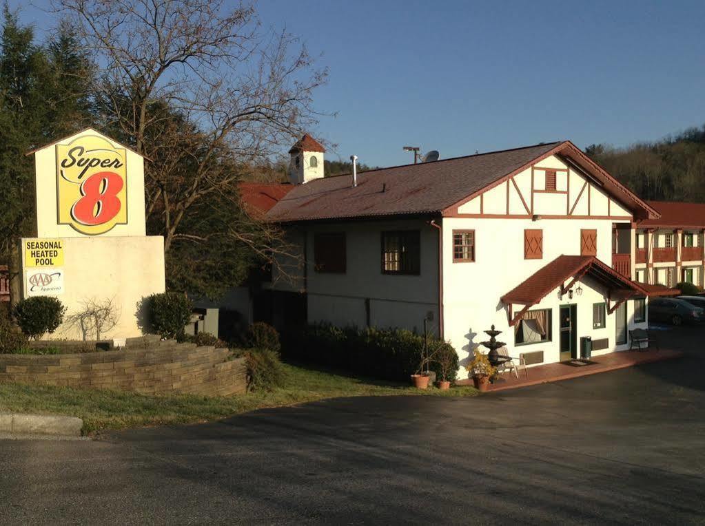 Surestay Hotel By Best Western Helen Downtown Exterior photo